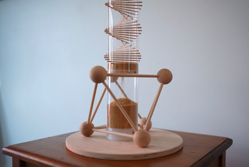 Midway or Small Geometric Stand – Eight Planes